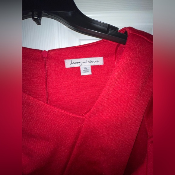 Fun Red Dress! - Picture 2 of 4